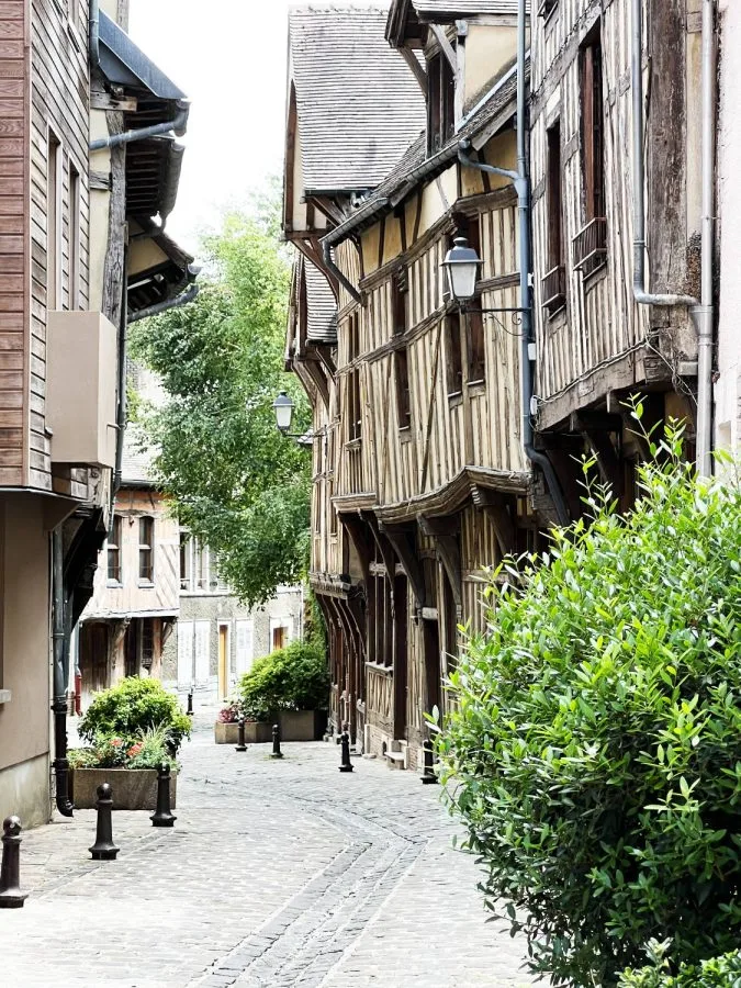 Troyes