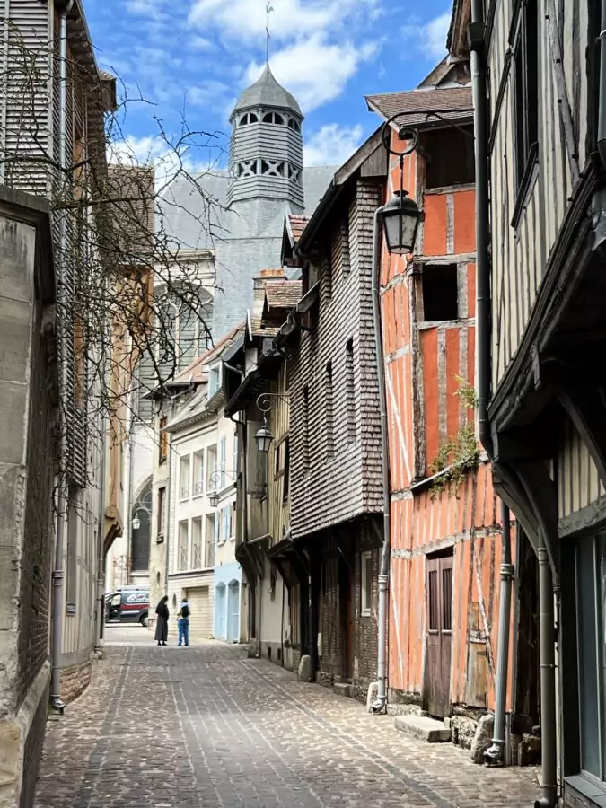 Troyes