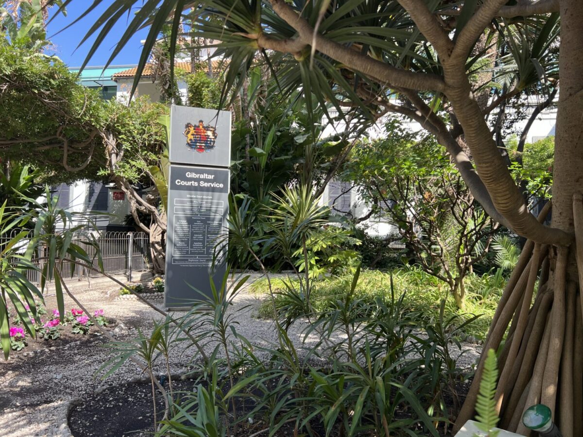 Gibraltar heeft een eigen rechtbank.